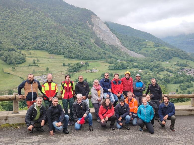 Partenaires et associés du projet lors de la visite de terrain / Socios y asociados del proyecto durante la visita de campo 12/06/2024 (Viella FR) @SPIRAL Partenaires et associés du projet lors de la visite de terrain du 12/06/2024 à Viella (FR)
