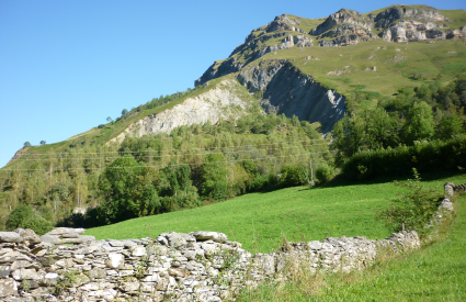 Ancien glissement de terrain du Pleysse - Pyrénées-Atlantiques, France